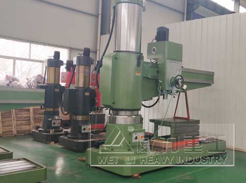 Z3080液壓搖臂鉆床車間實物圖